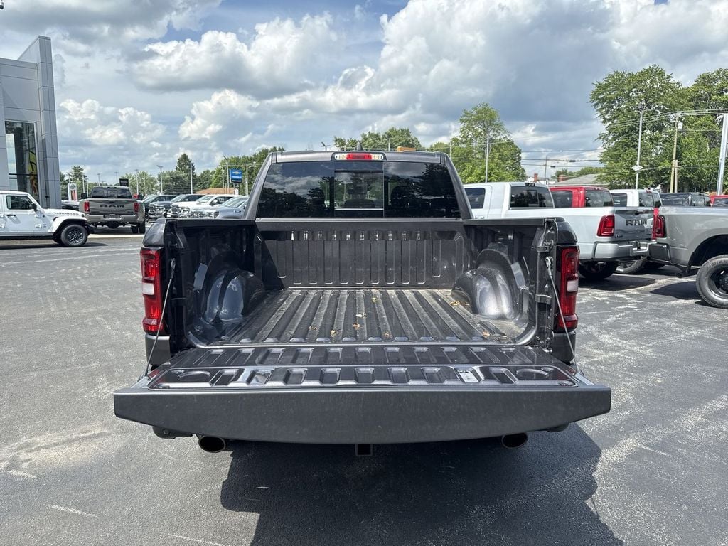 New 2026 Ram 1500 Express - photo - 16