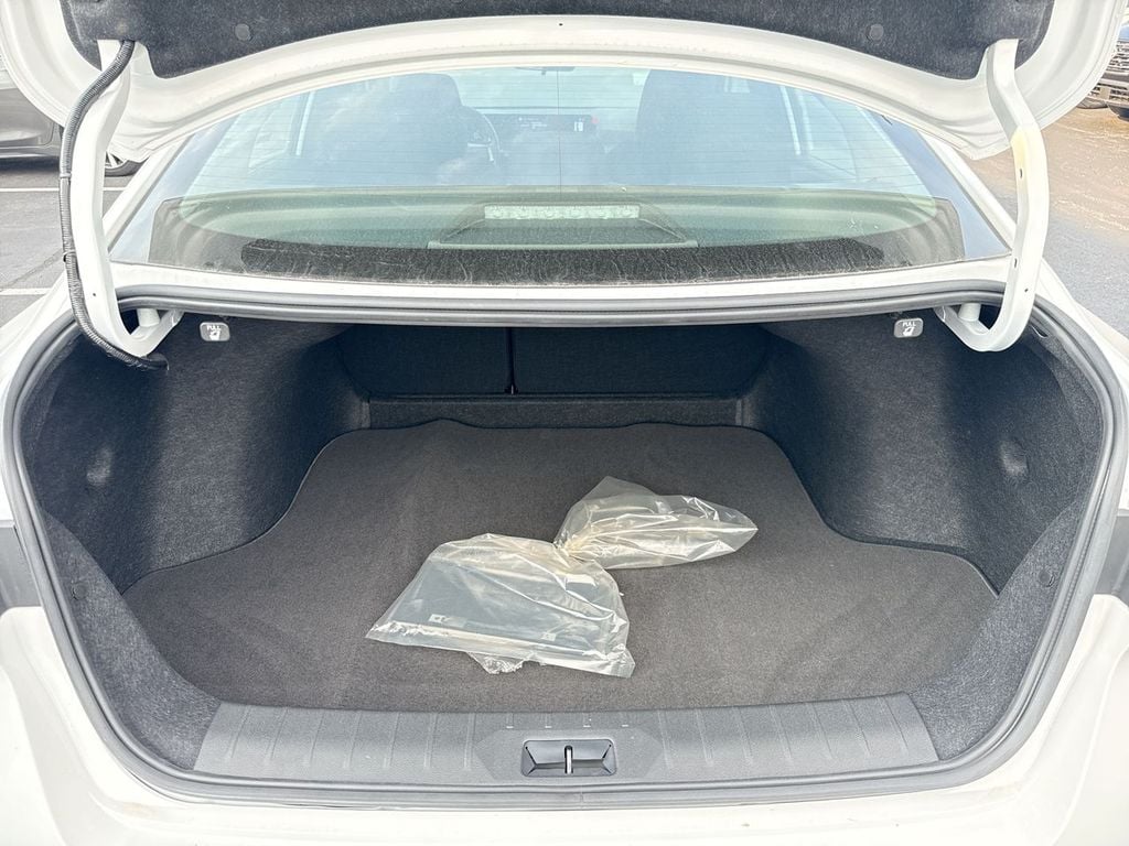 New 2027 Nissan Sentra S - photo - 16