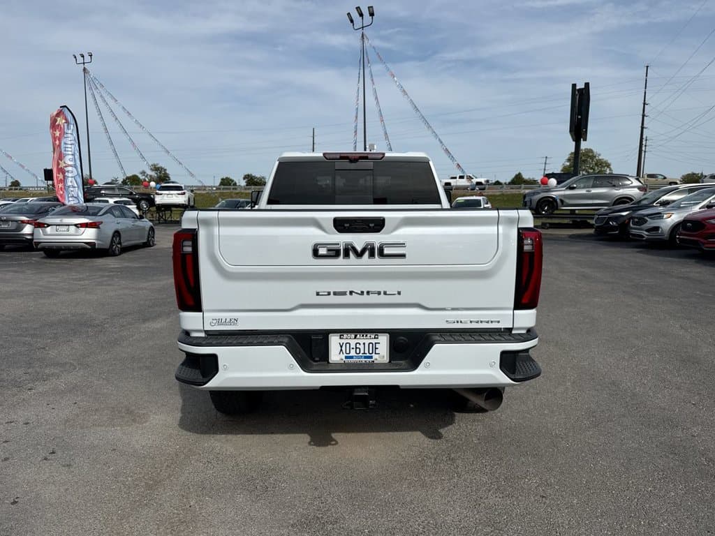 Pre-Owned 2026 GMC Sierra 2500HD Denali Ultimate - photo - 17