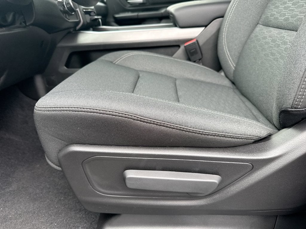 New 2026 Ram 1500 Express - photo - 21