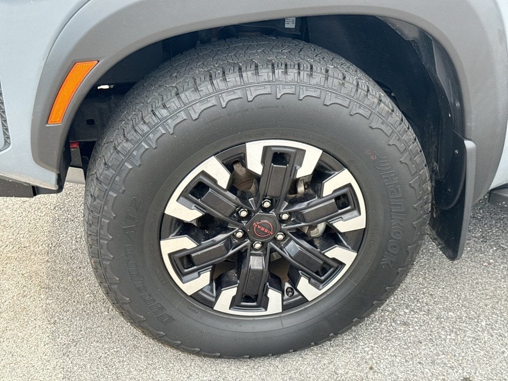 Pre-Owned 2024 Nissan Frontier PRO-4X - photo - 9