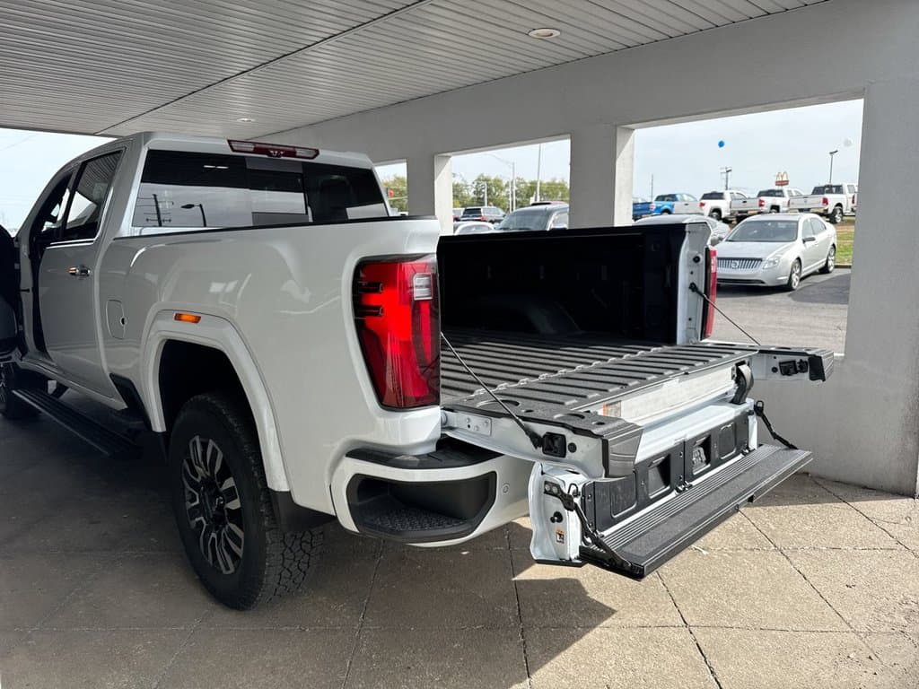 Pre-Owned 2026 GMC Sierra 2500HD Denali Ultimate - photo - 33