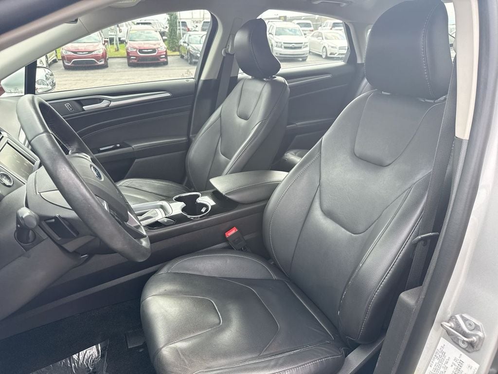 Pre-Owned 2016 Ford Fusion Titanium - photo - 12