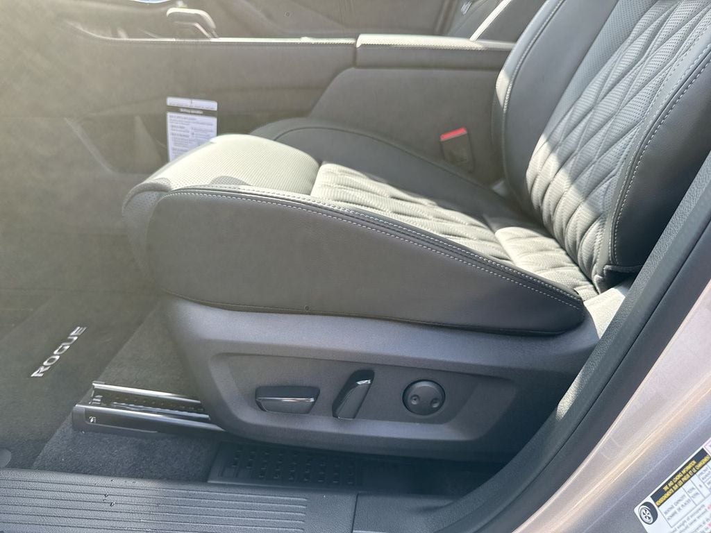 New 2026 Nissan Rogue Platinum - photo - 22