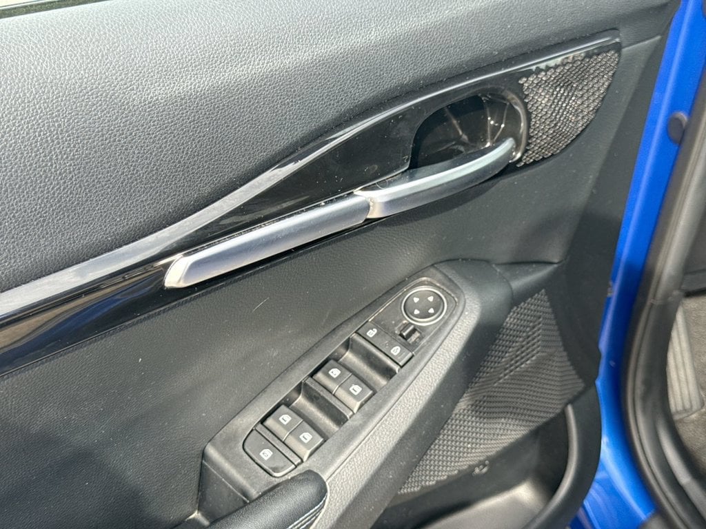 Pre-Owned 2021 Kia Seltos S - photo - 19