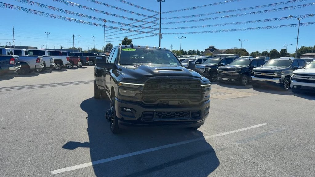 Pre-Owned 2025 Ram 3500 Laramie - photo - 8