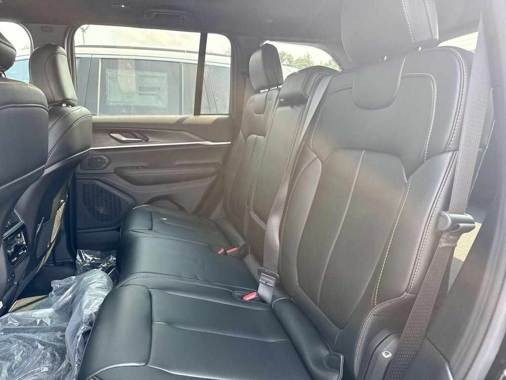 New 2026 Jeep Grand Cherokee - photo - 19