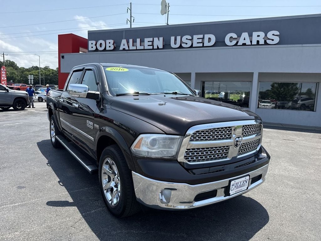 Pre-Owned 2016 Ram 1500 Laramie - photo - 6