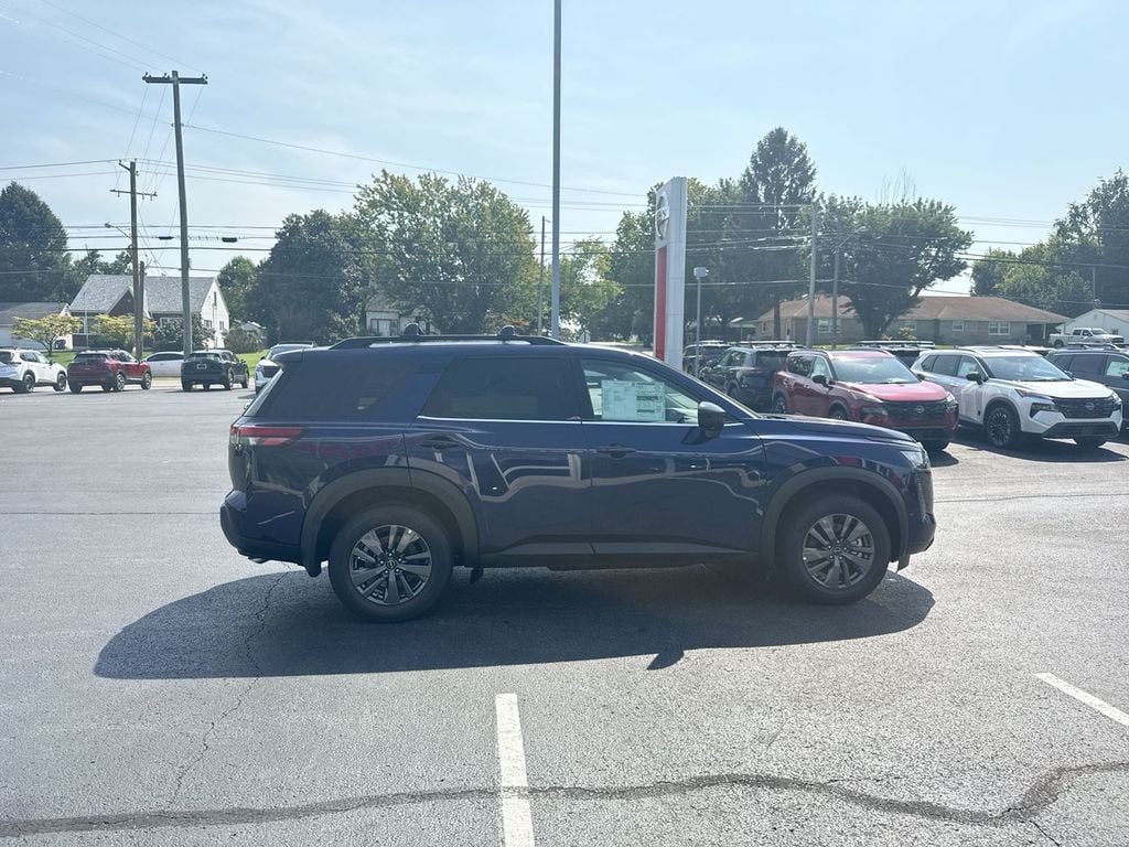 New 2026 Nissan Pathfinder SV - photo - 13