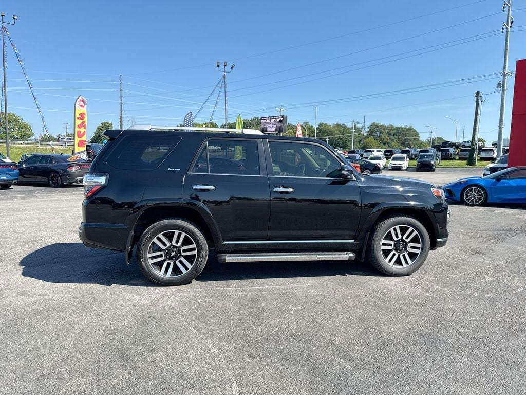 Pre-Owned 2020 Toyota 4Runner Limited - photo - 5