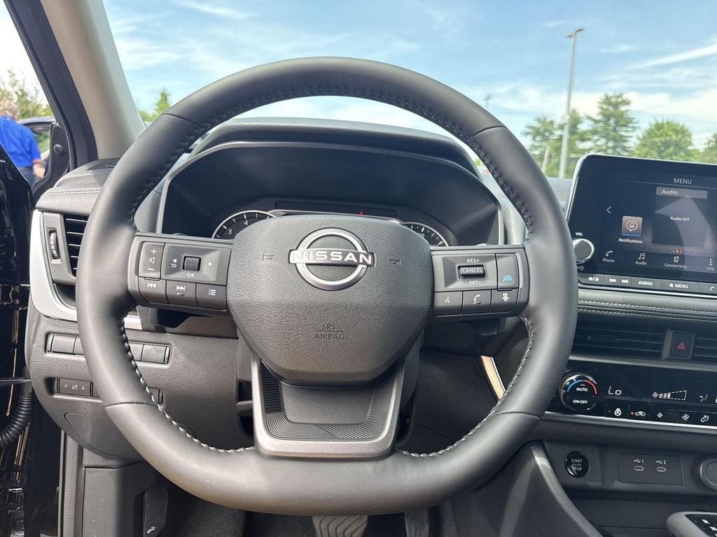 New 2026 Nissan Rogue SV - photo - 23