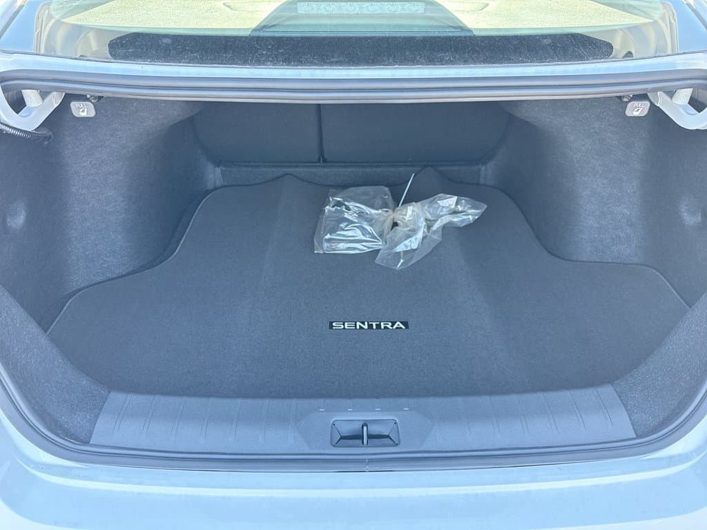 New 2027 Nissan Sentra S - photo - 16