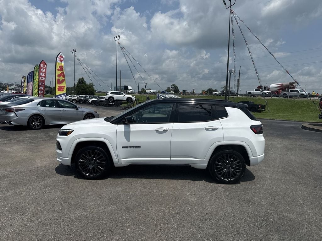 Pre-Owned 2022 Jeep Compass Limited - photo - 10
