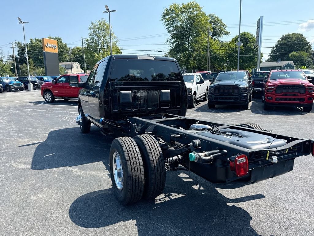 New 2026 Ram 3500 Tradesman - photo - 11