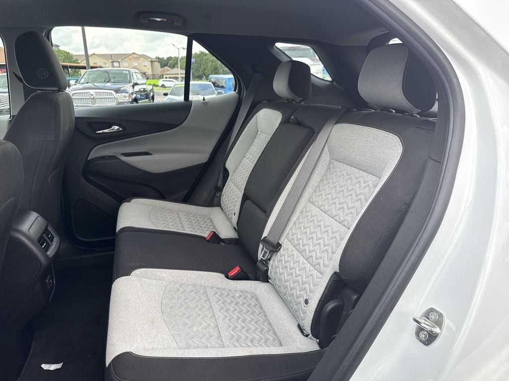 Pre-Owned 2022 Chevrolet Equinox LS - photo - 18
