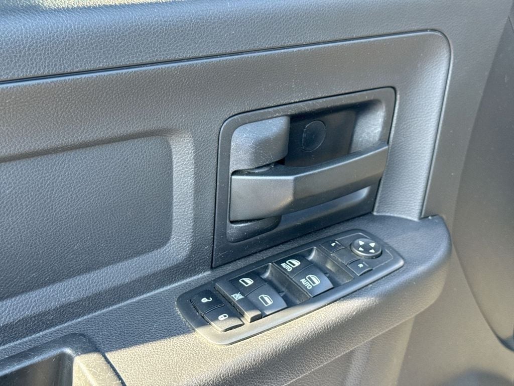 Pre-Owned 2018 Ram 2500 Tradesman - photo - 11