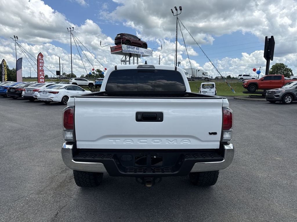 Pre-Owned 2022 Toyota Tacoma TRD Off-Road - photo - 17
