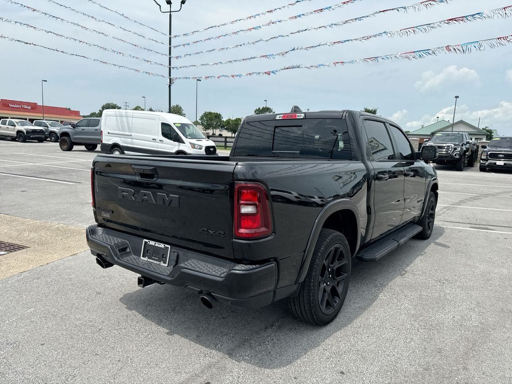 Pre-Owned 2025 Ram 1500 Laramie - photo - 12