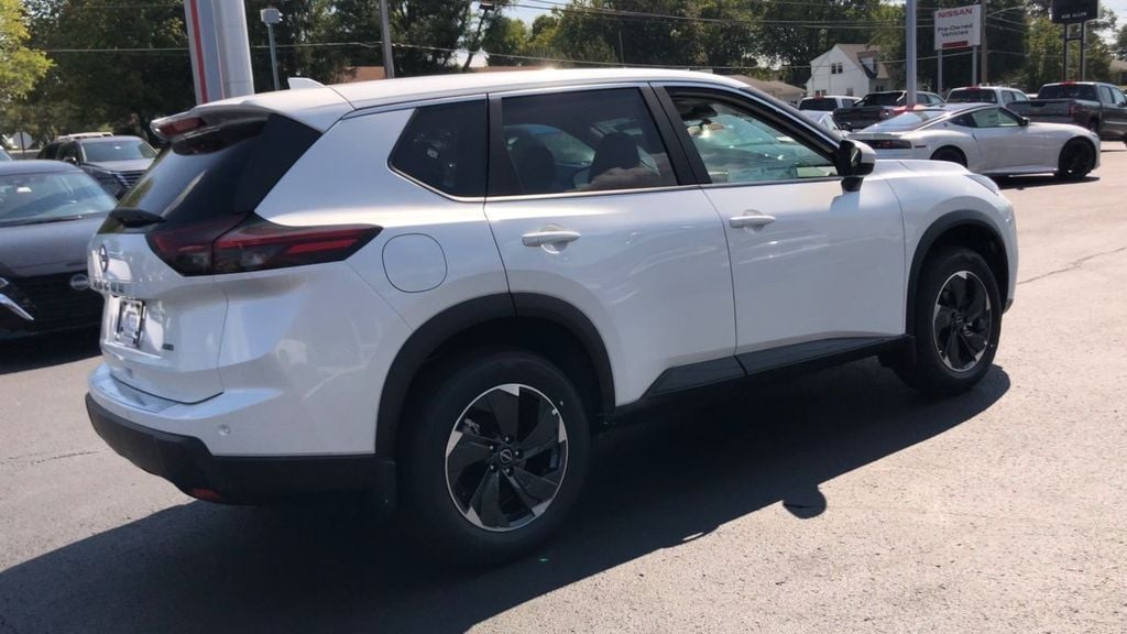 Pre-Owned 2026 Nissan Rogue SV - photo - 7