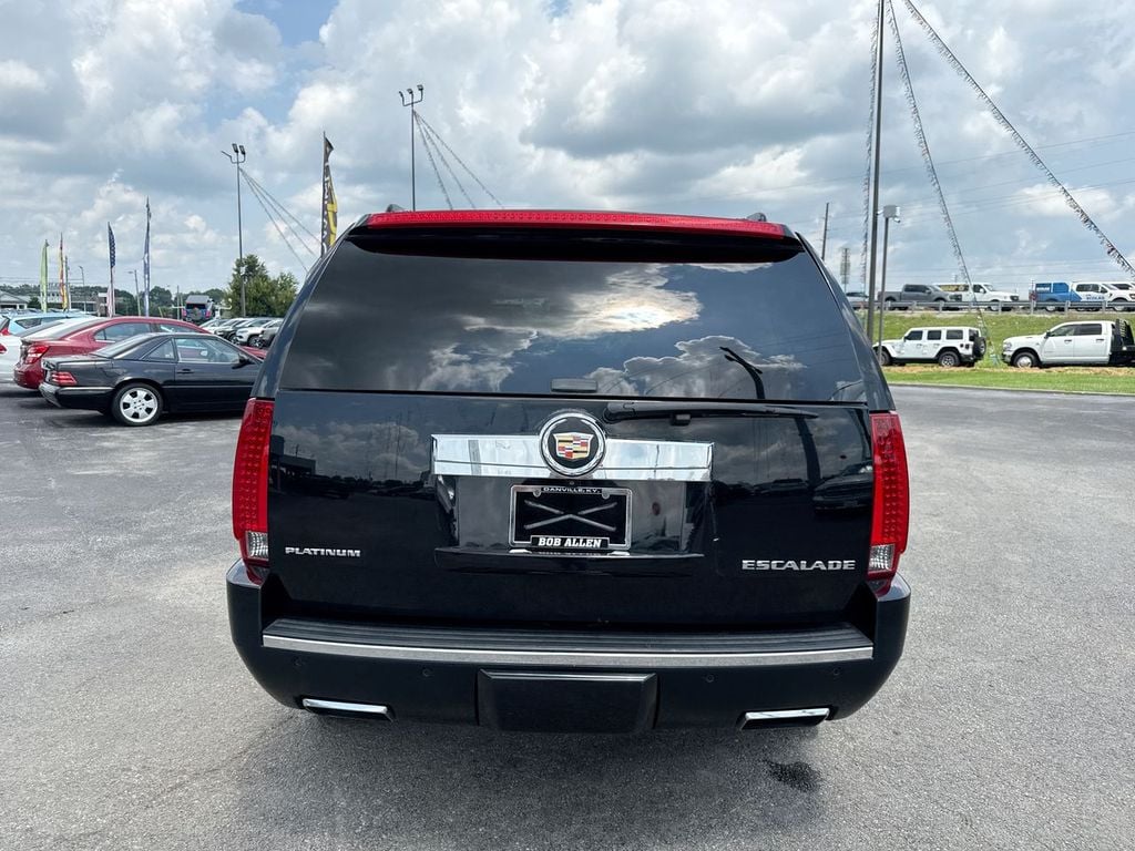 Pre-Owned 2014 Cadillac Escalade Platinum Edition - photo - 10