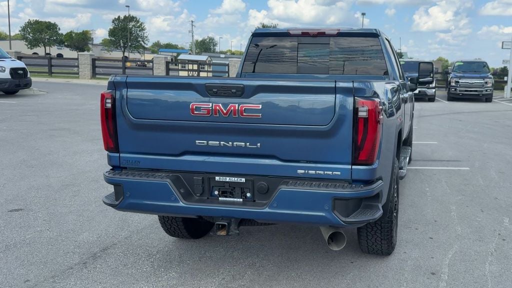 Pre-Owned 2026 GMC Sierra 2500HD Denali - photo - 5