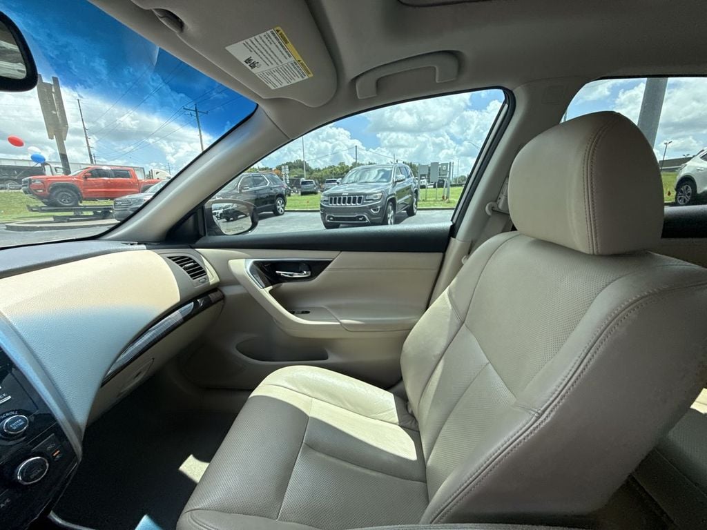 Pre-Owned 2014 Nissan Altima 2.5 SL - photo - 21