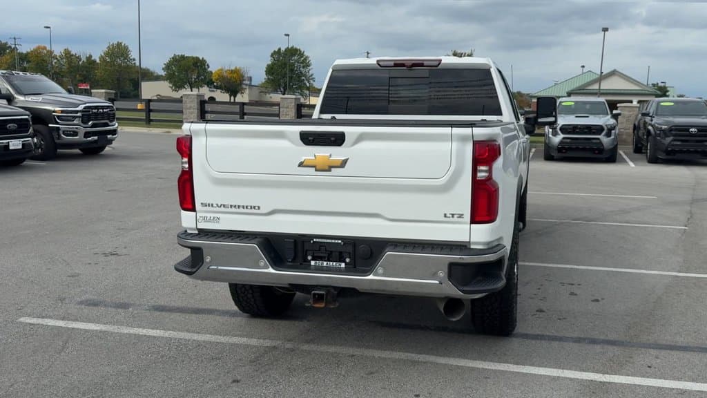 Pre-Owned 2023 Chevrolet Silverado 2500HD LTZ - photo - 5