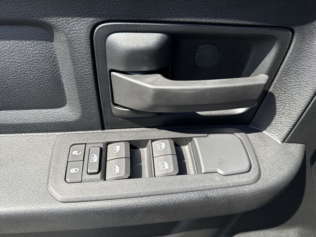 New 2026 Ram 3500 Tradesman - photo - 19