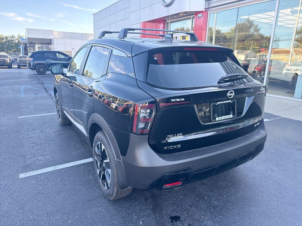 New 2027 Nissan Kicks SV - photo - 11