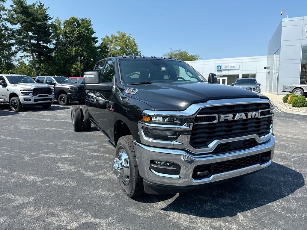New 2026 Ram 3500 Tradesman - photo - 14