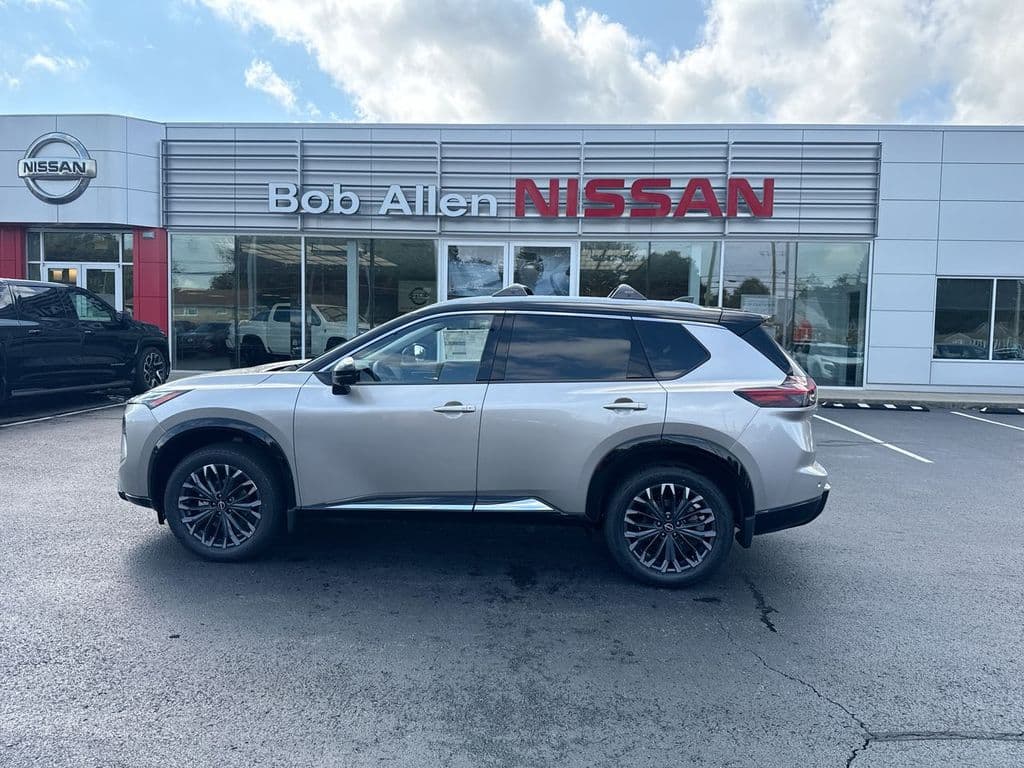 New 2026 Nissan Rogue Platinum - photo - 10