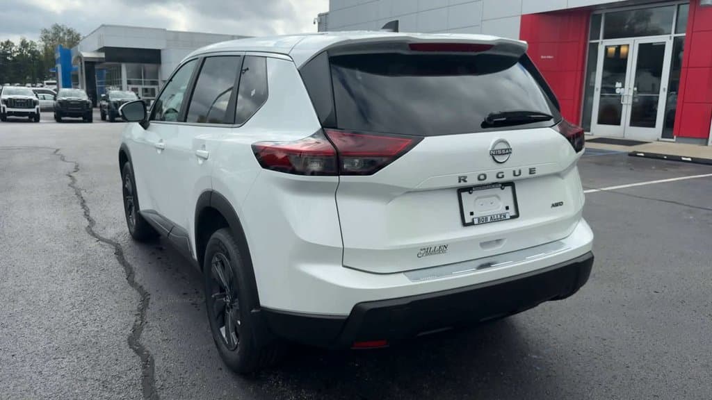 New 2026 Nissan Rogue SV - photo - 4