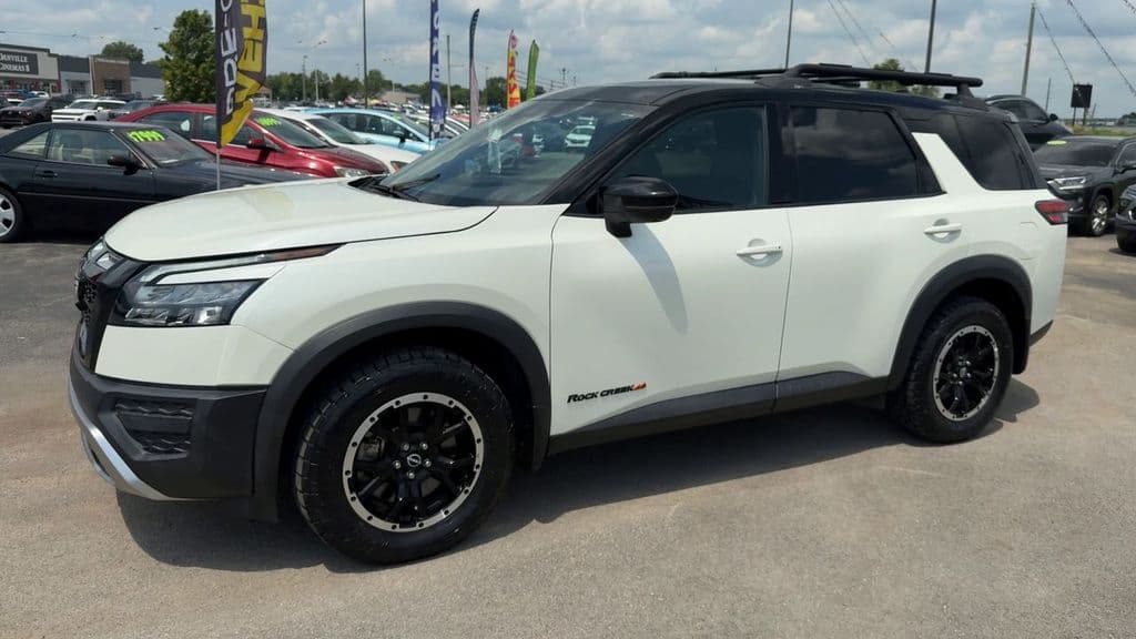 Pre-Owned 2024 Nissan Pathfinder Rock Creek - photo - 2