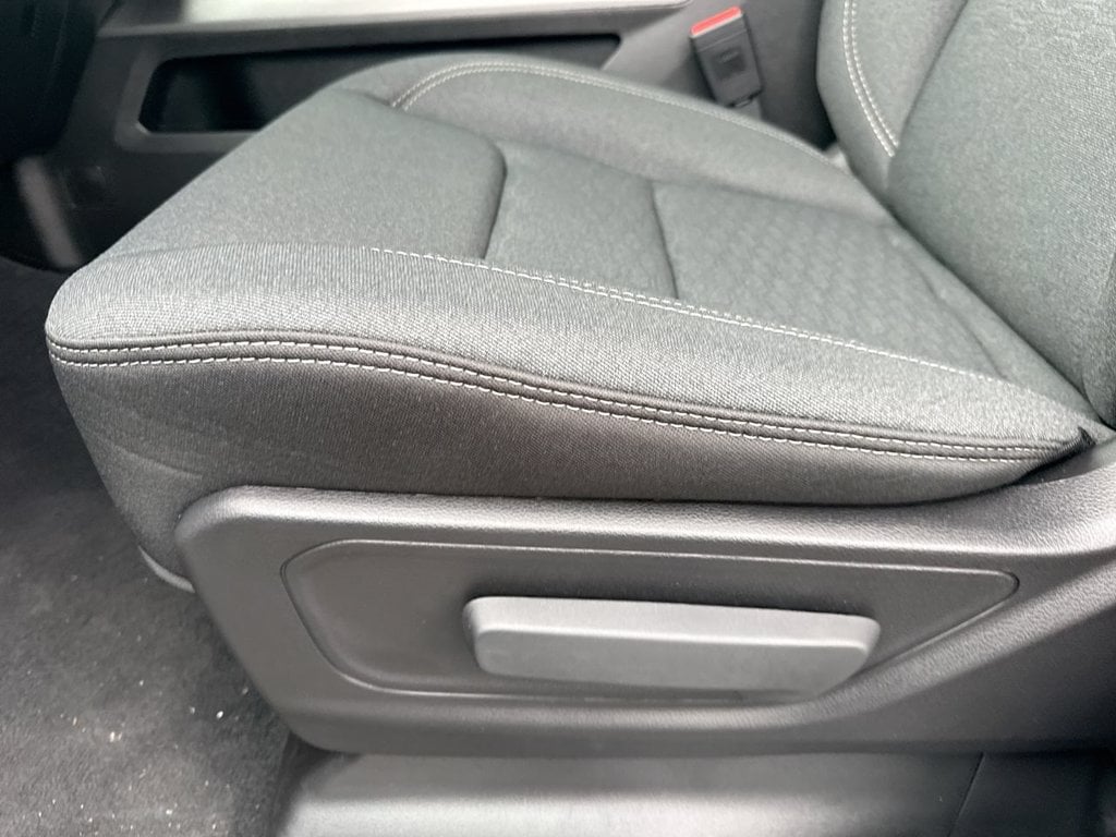 New 2026 Ram 1500 Express - photo - 21