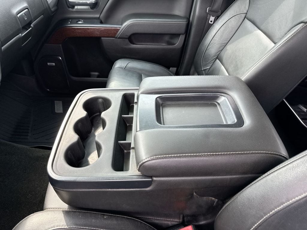 Pre-Owned 2018 GMC Sierra 3500HD SLT - photo - 16