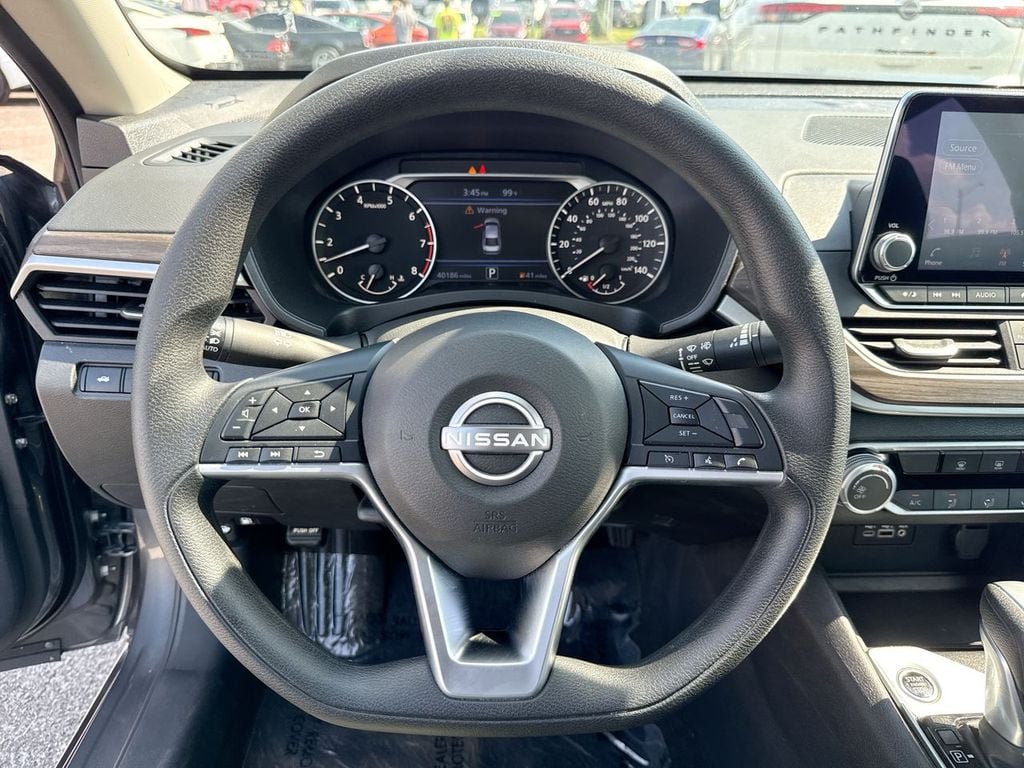 Pre-Owned 2025 Nissan Altima 2.5 SV - photo - 22
