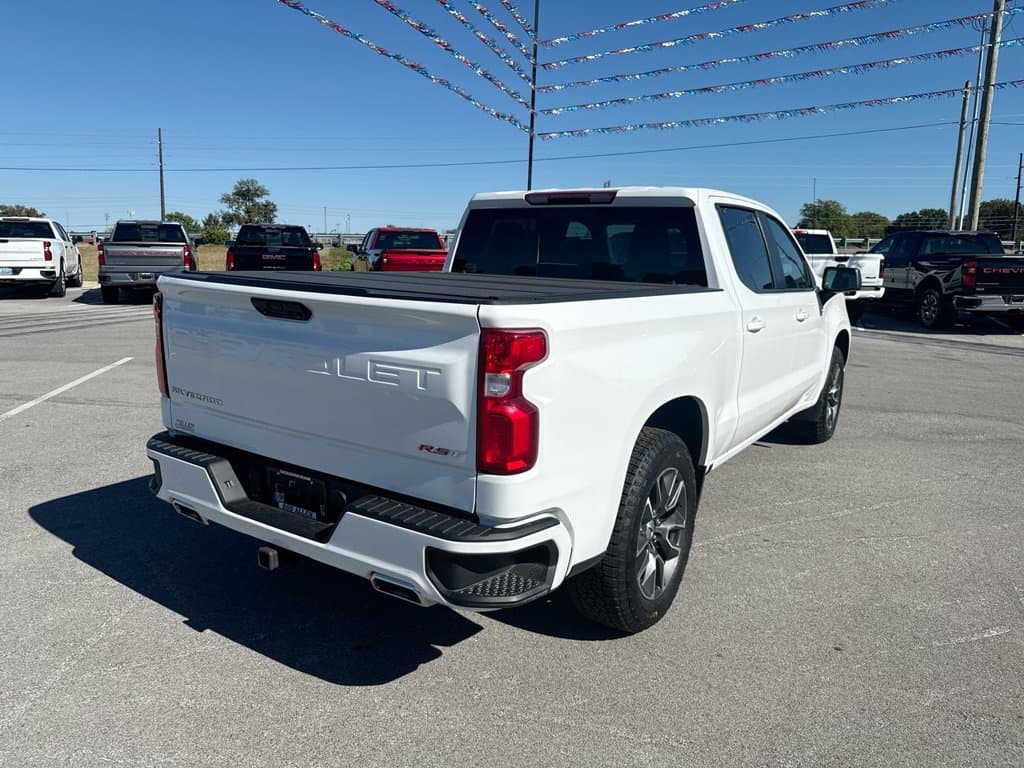 Pre-Owned 2023 Chevrolet Silverado 1500 RST - photo - 12
