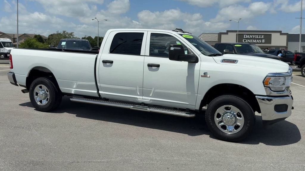 Pre-Owned 2024 Ram 3500 Tradesman - photo - 7