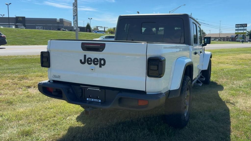 Pre-Owned 2023 Jeep Gladiator Sport S - photo - 5