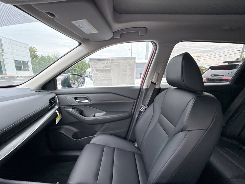 New 2026 Nissan Rogue Dark Armor - photo - 30
