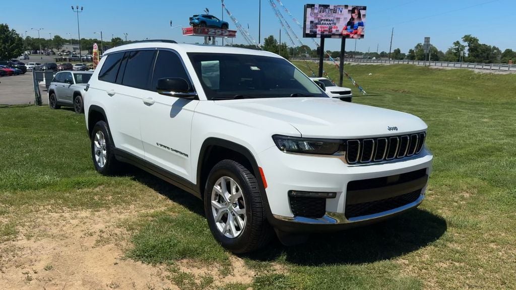 Pre-Owned 2022 Jeep Grand Cherokee L Limited - photo - 8
