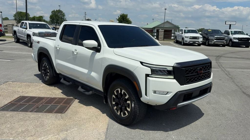 Pre-Owned 2024 Nissan Frontier PRO-4X - photo - 8