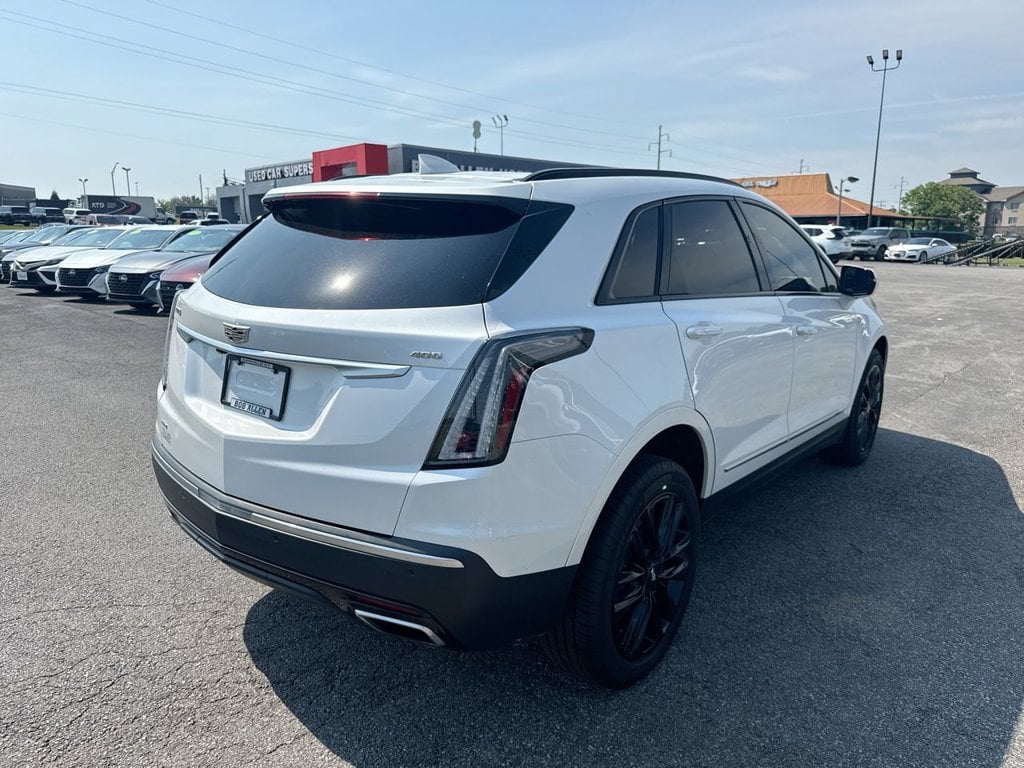Pre-Owned 2021 Cadillac XT5 Sport - photo - 12