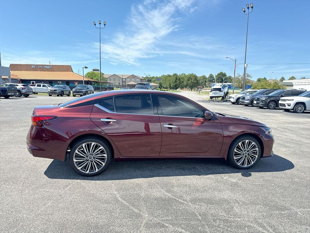 Pre-Owned 2025 Nissan Altima 2.5 SL - photo - 13