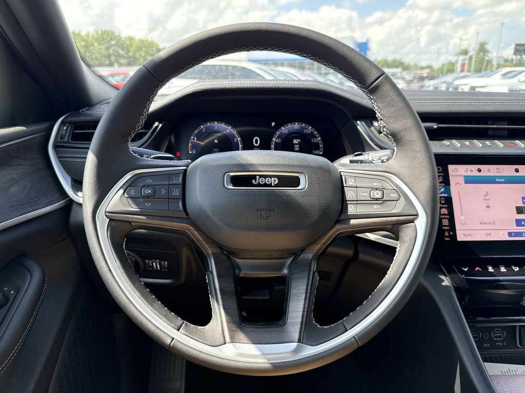 New 2026 Jeep Grand Cherokee L Altitude - photo - 24