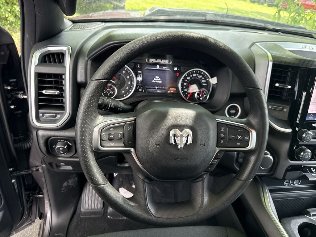 New 2026 Ram 1500 Express - photo - 22