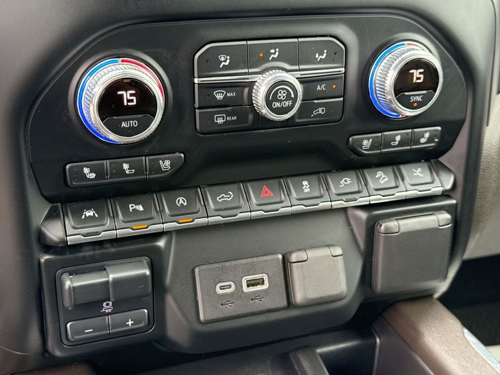 Pre-Owned 2021 GMC Sierra 1500 Denali - photo - 29