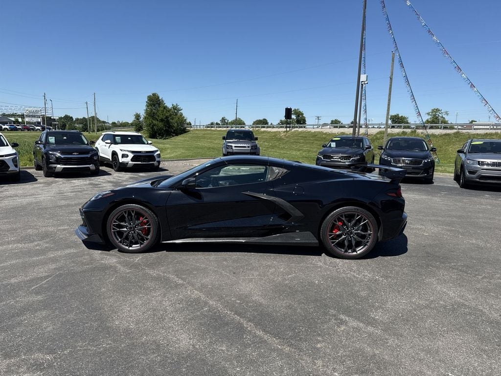 Pre-Owned 2025 Chevrolet Corvette Stingray - photo - 10