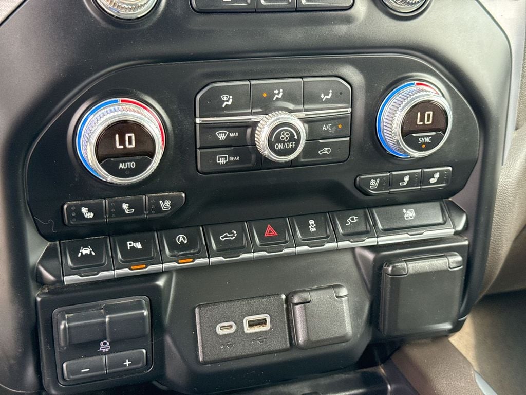 Pre-Owned 2019 GMC Sierra 1500 SLT - photo - 21