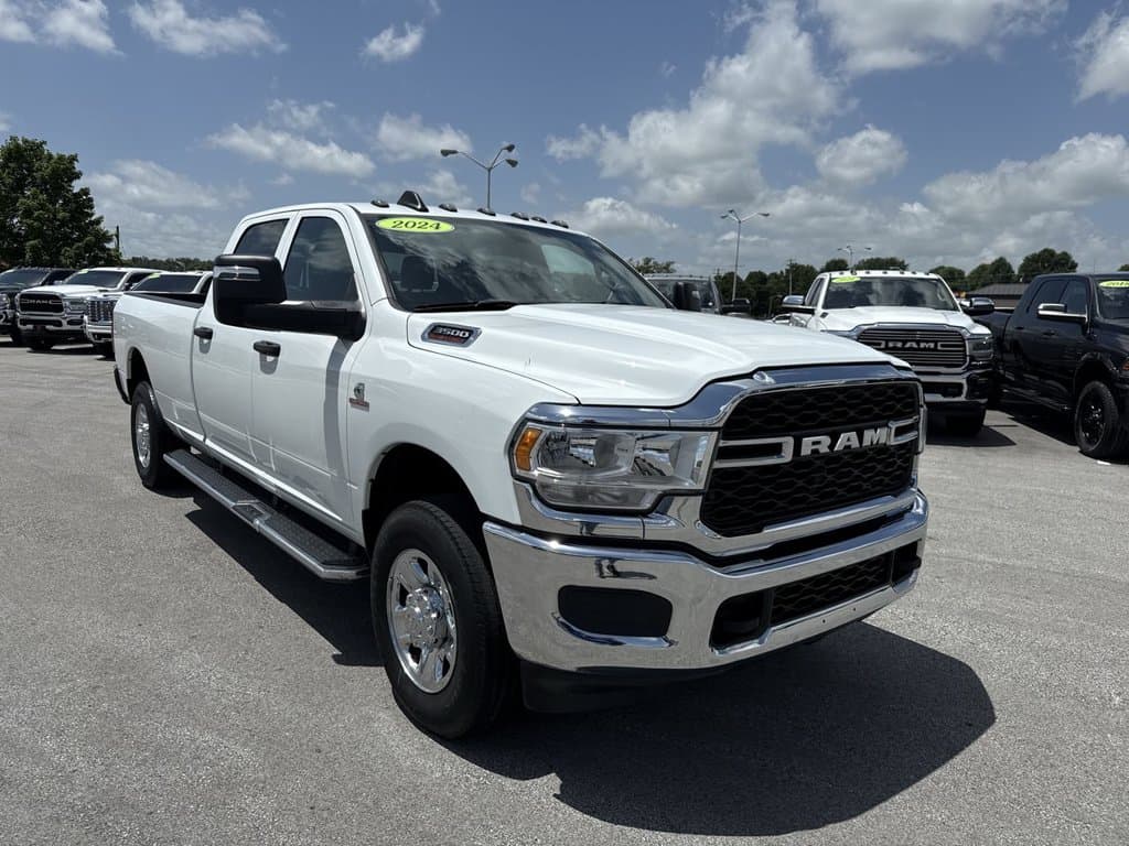 Pre-Owned 2024 Ram 3500 Tradesman - photo - 14